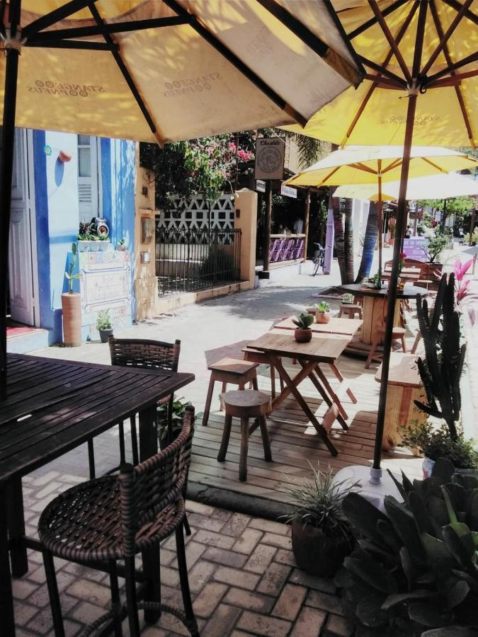 Tropicalia Hostel E Pousada Итакаре Экстерьер фото