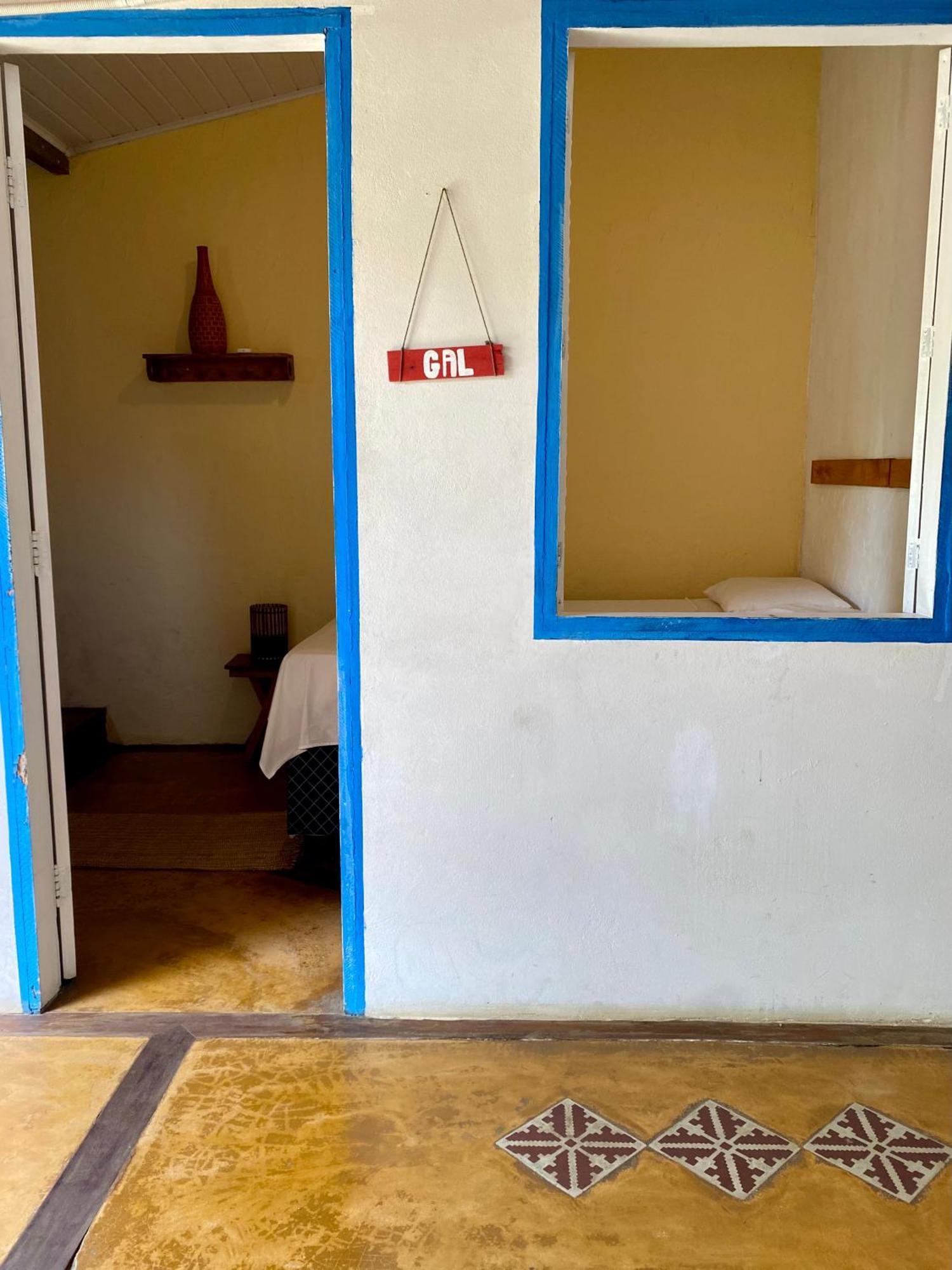 Tropicalia Hostel E Pousada Итакаре Экстерьер фото