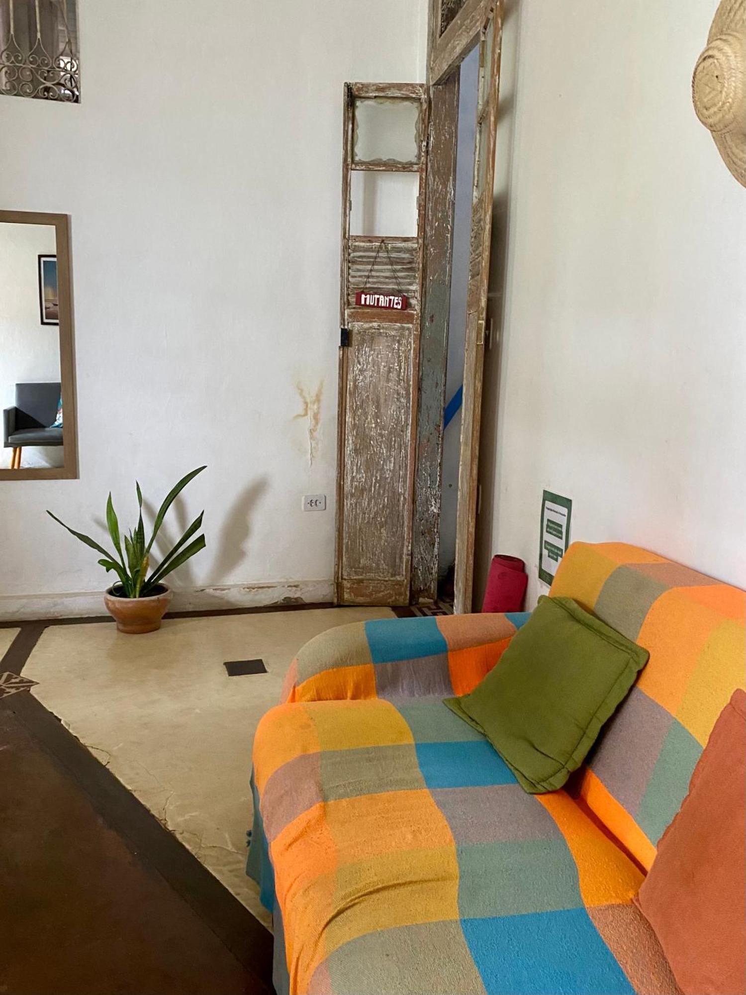 Tropicalia Hostel E Pousada Итакаре Экстерьер фото